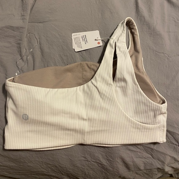 NWT Lululemon Ribbed Nulu Asymmetrical Yoga Bra - Picture 2 of 8